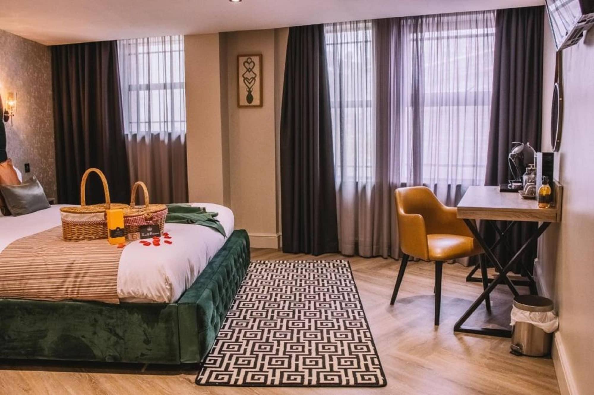 The Grand Hotel Суонси Экстерьер фото